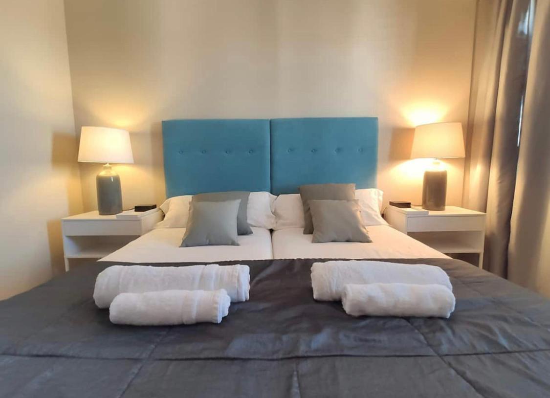 De Diseno Con Piscina Apartment